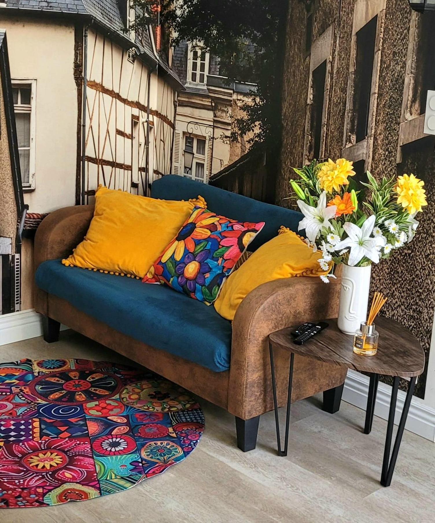 Les Volets Bleus - Deux Appartements Et Un Studio, Jardin Bourges Dış mekan fotoğraf